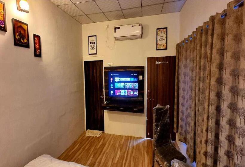 فندق Oyo 82477 Drishyam