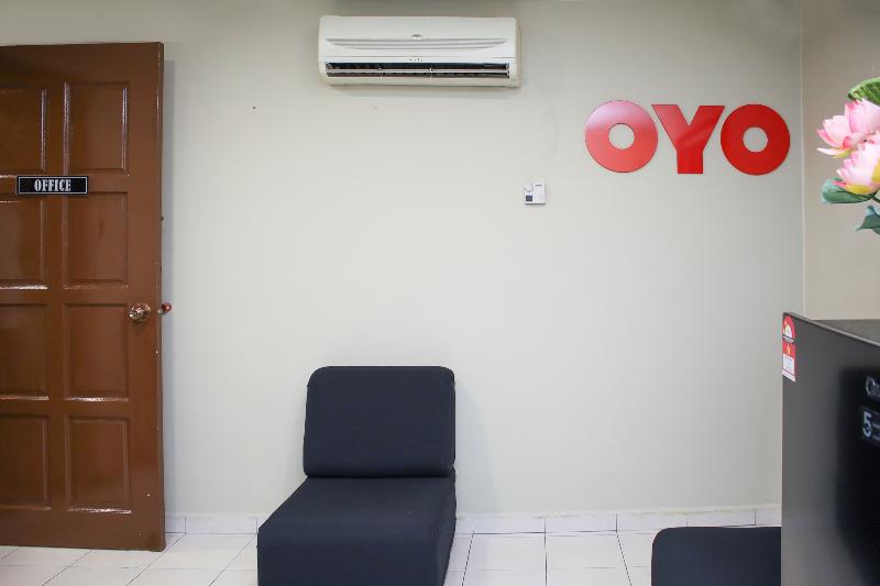 فندق Oyo 90338 Prima Saujana Budget