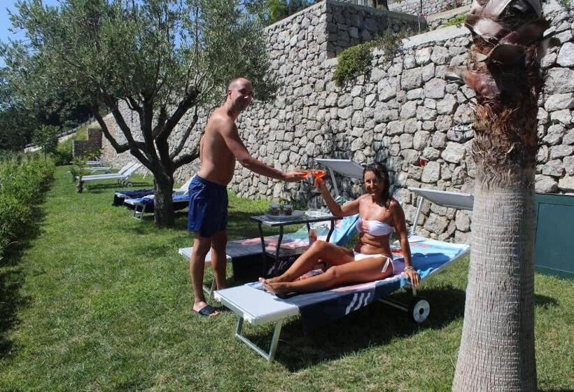 בית מלון כפרי Panariello Palace