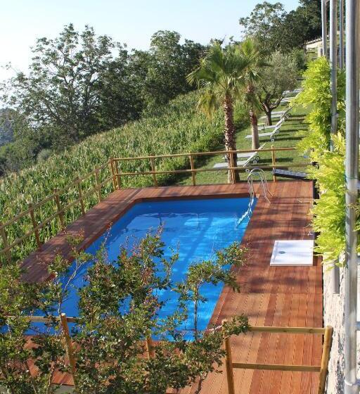 בית מלון כפרי Panariello Palace