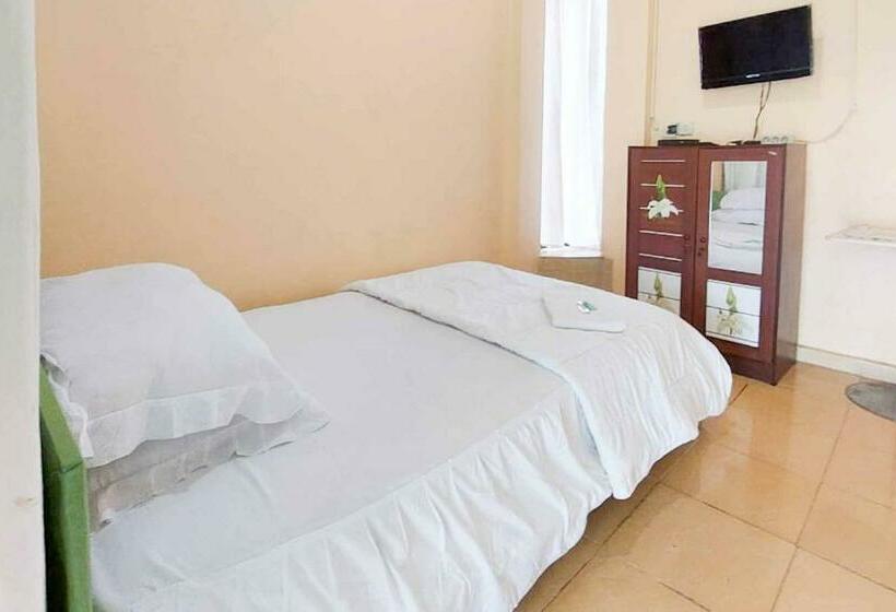 בית מלון כפרי Quattrick Dee Homestay Mitra Reddoorz