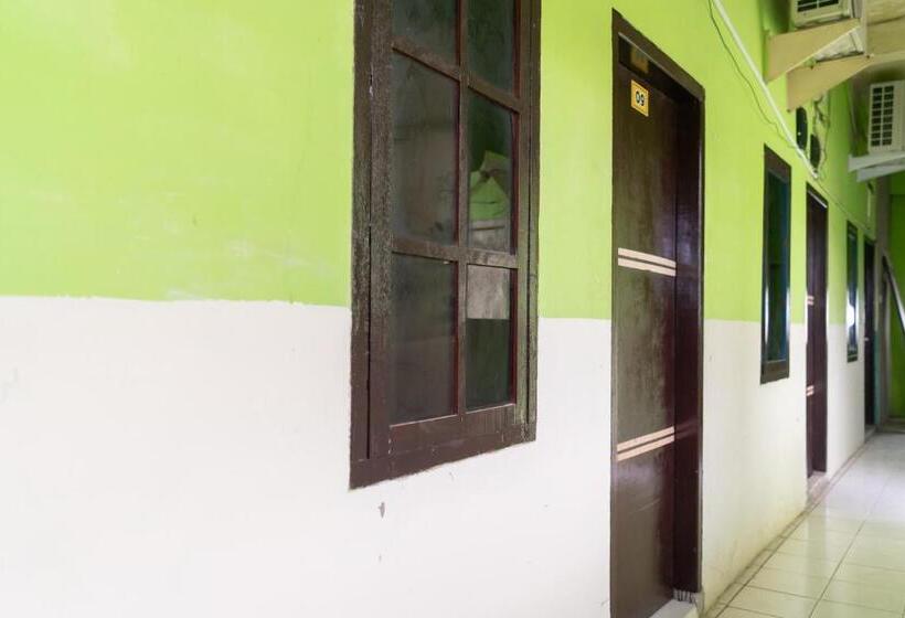 בית מלון כפרי Reddoorz Syariah @ Jalan Jendral Sudirman Jambi