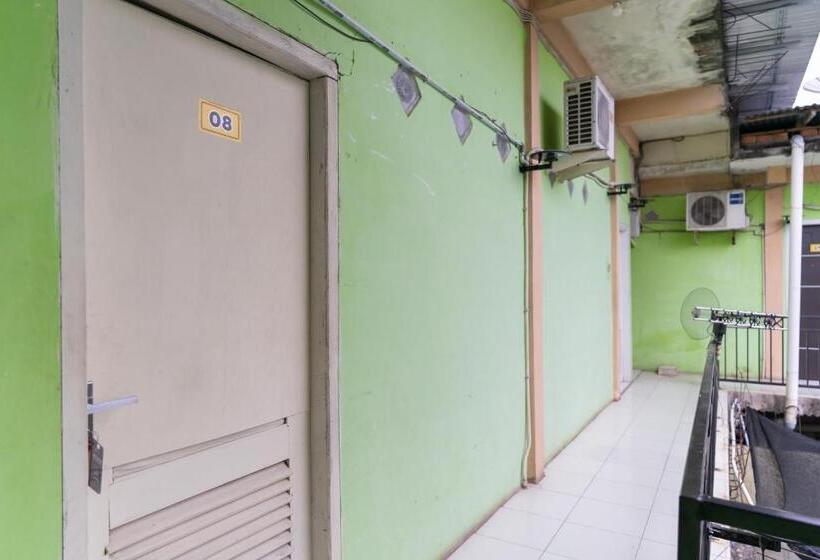 בית מלון כפרי Reddoorz Syariah @ Jalan Jendral Sudirman Jambi