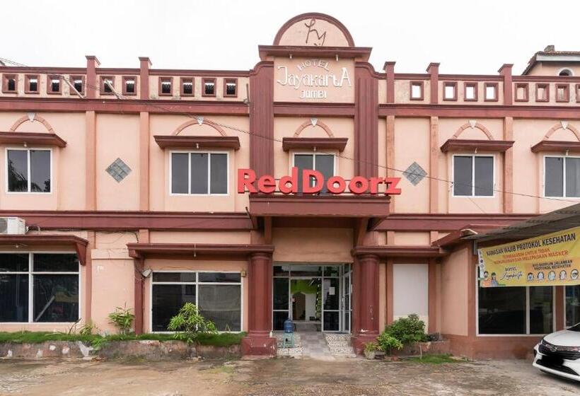 בית מלון כפרי Reddoorz Syariah @ Jalan Jendral Sudirman Jambi