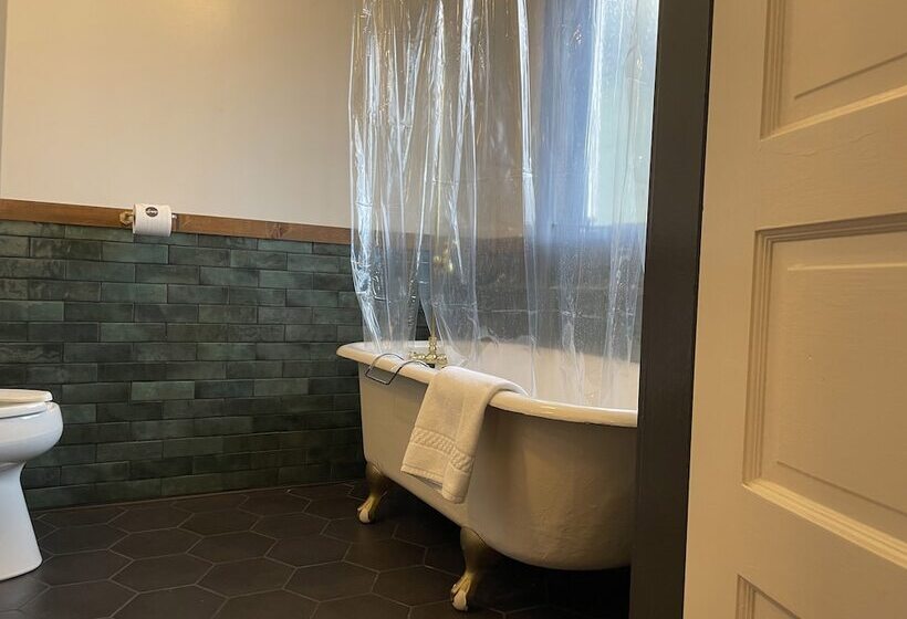 Отель Scotia Lodge