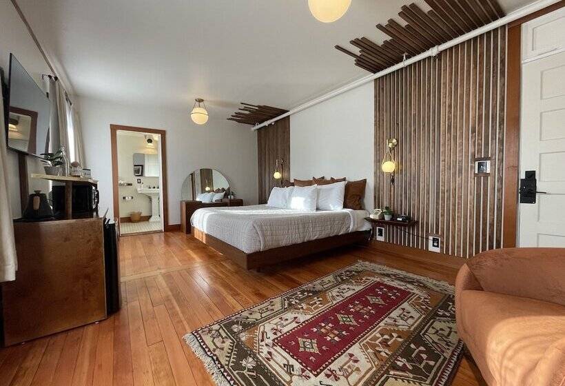 Отель Scotia Lodge