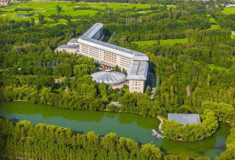 호텔 Swissôtel Wellness Resort Alatau Almaty