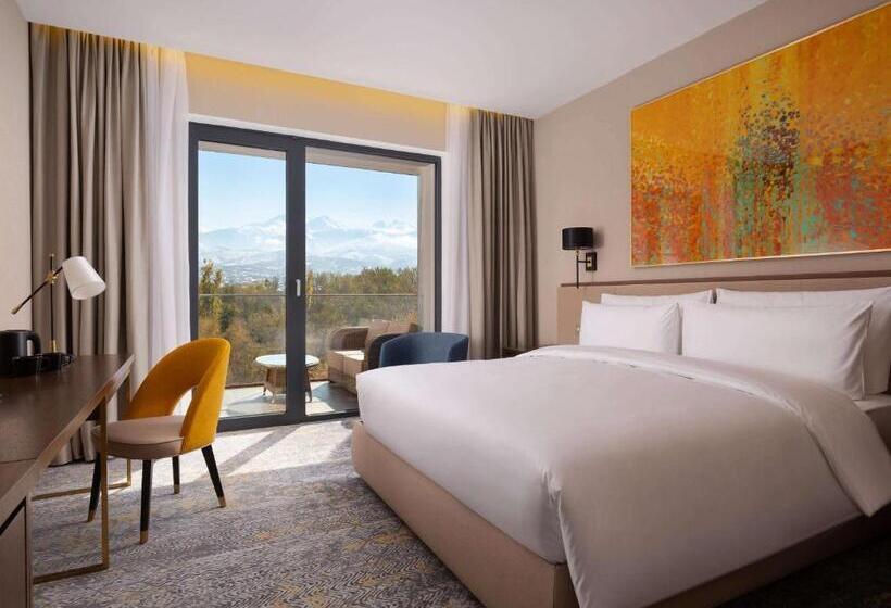 호텔 Swissôtel Wellness Resort Alatau Almaty