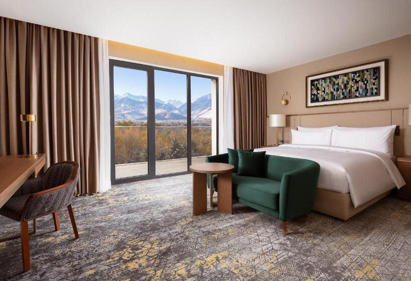 호텔 Swissôtel Wellness Resort Alatau Almaty