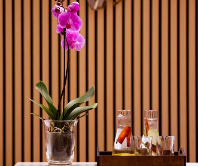 호텔 Swissôtel Wellness Resort Alatau Almaty