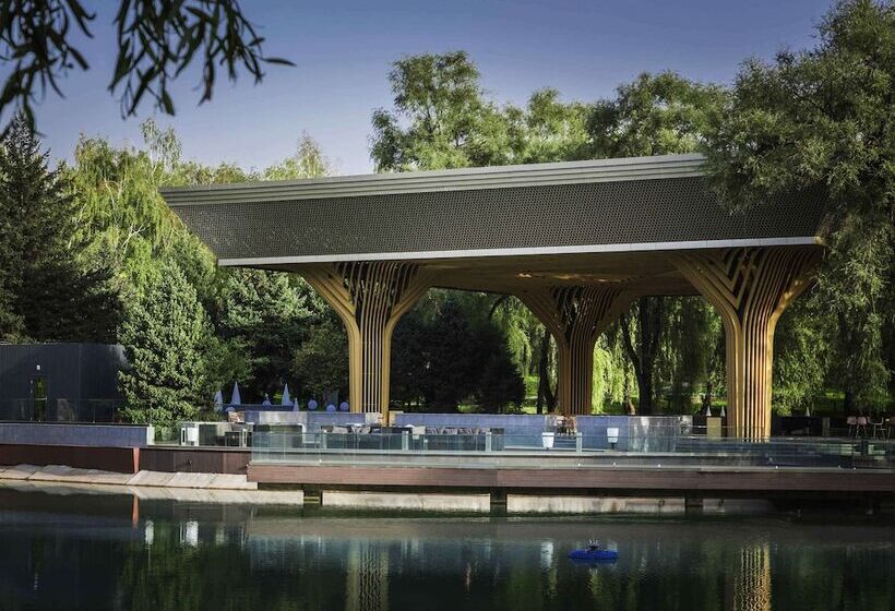 호텔 Swissôtel Wellness Resort Alatau Almaty