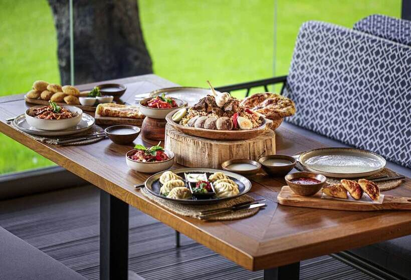 호텔 Swissôtel Wellness Resort Alatau Almaty