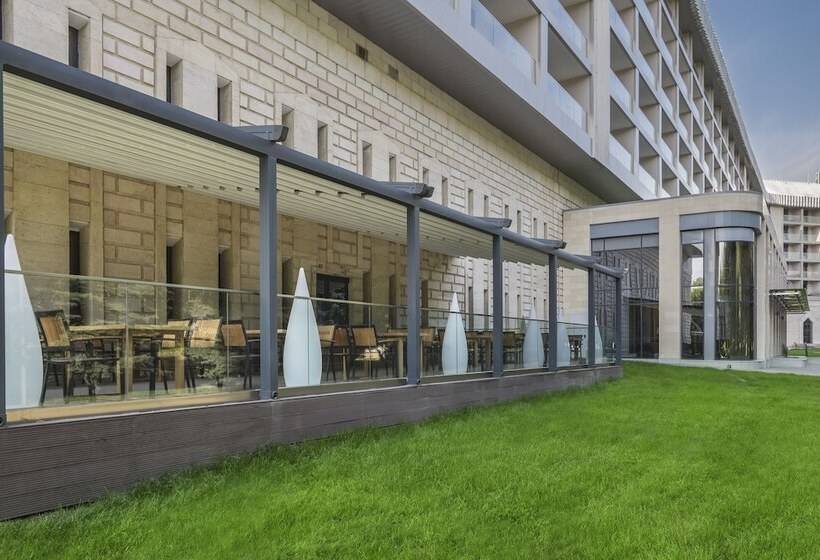 호텔 Swissôtel Wellness Resort Alatau Almaty