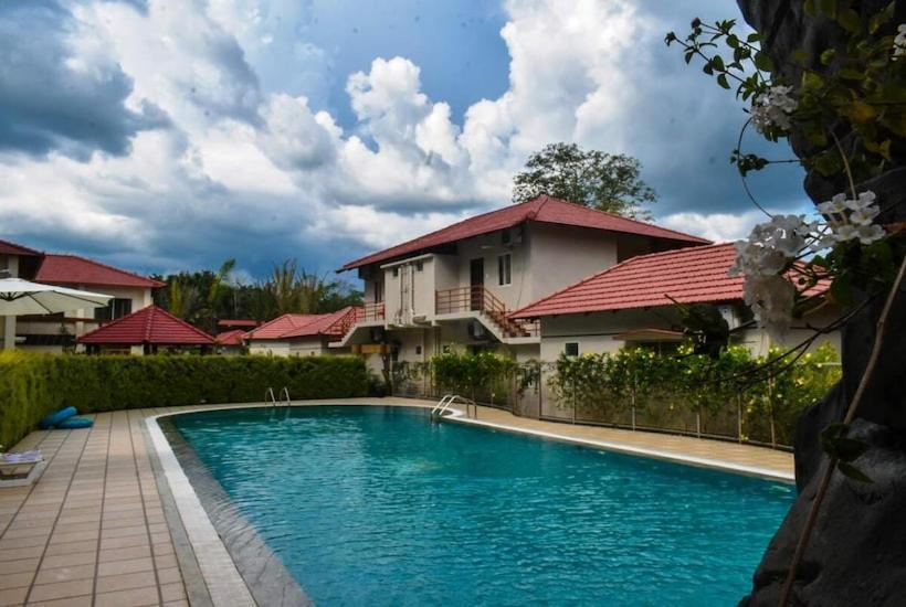 Отель The Excellency Resort & Spa, Coorg