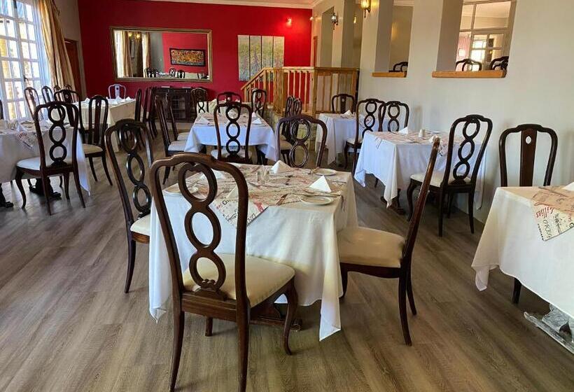 فندق The Historic Hogsback Inn