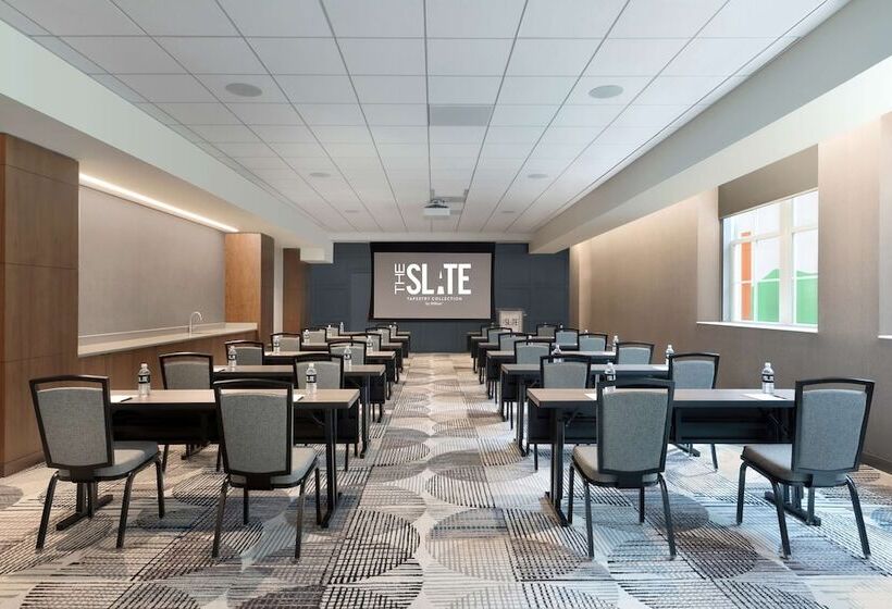 ホテル The Slate Denver, Tapestry Collection By Hilton