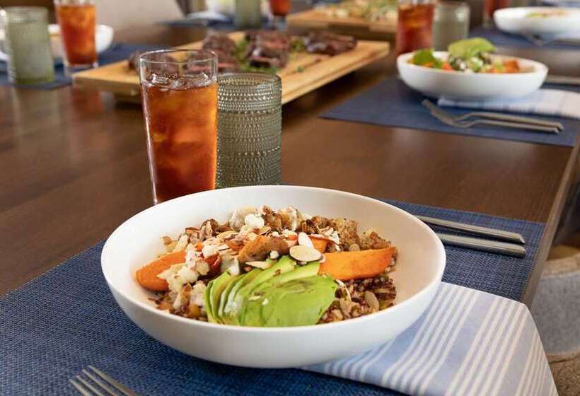 ホテル The Slate Denver, Tapestry Collection By Hilton