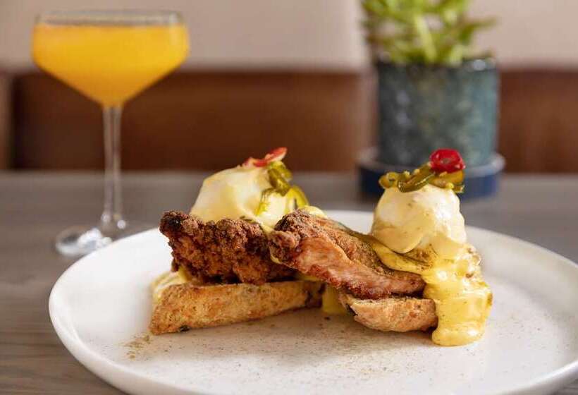 ホテル The Slate Denver, Tapestry Collection By Hilton