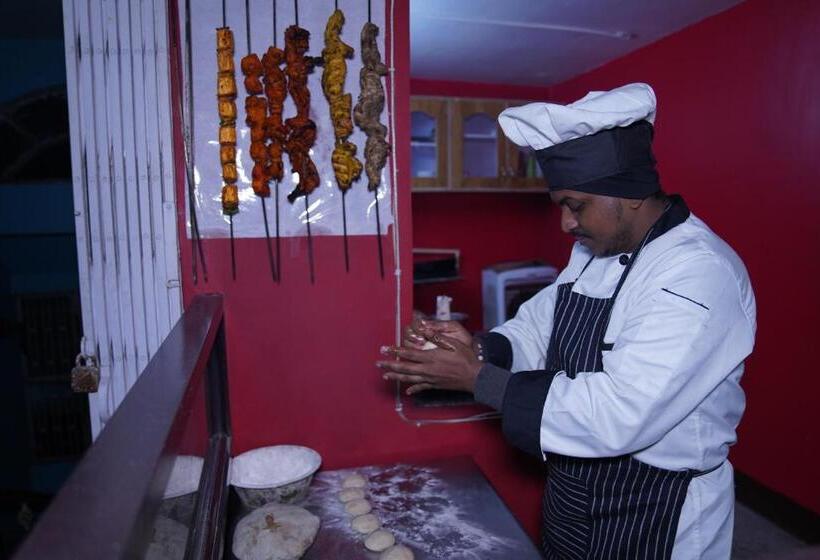 فندق Virasat Retreat