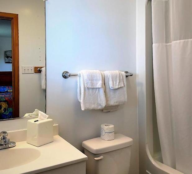 Мотель Pony Island Inn