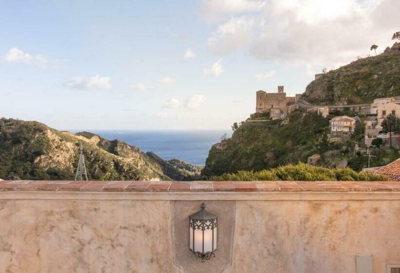 펜션 Bar Vitelli Charming Suites