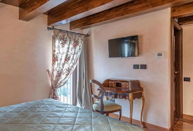 펜션 Bar Vitelli Charming Suites