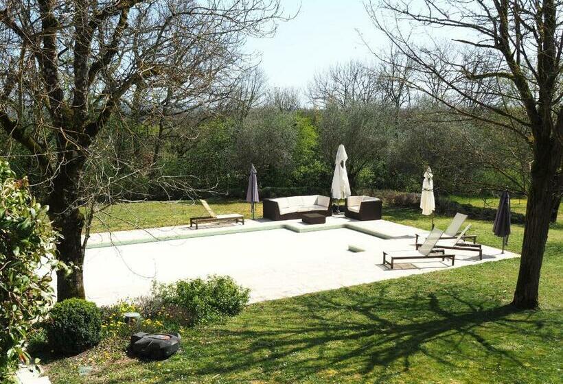 펜션 Vue Sur Gindou Gîte