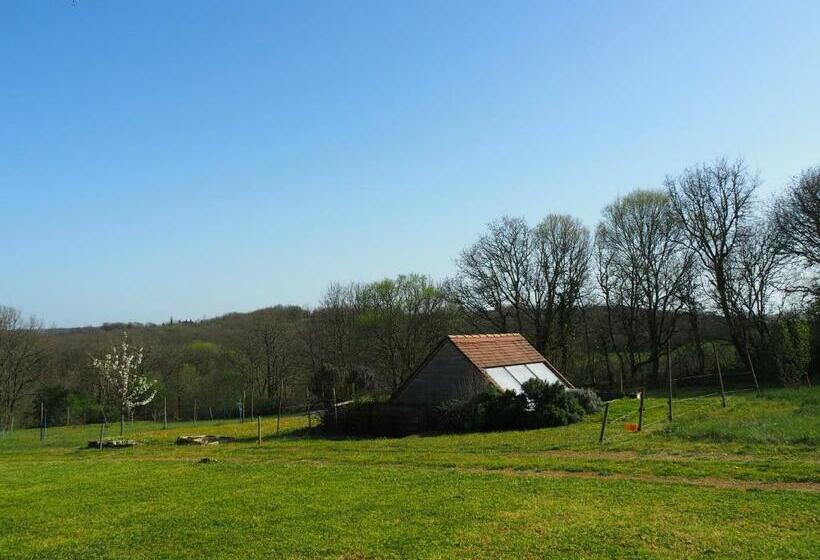 펜션 Vue Sur Gindou Gîte