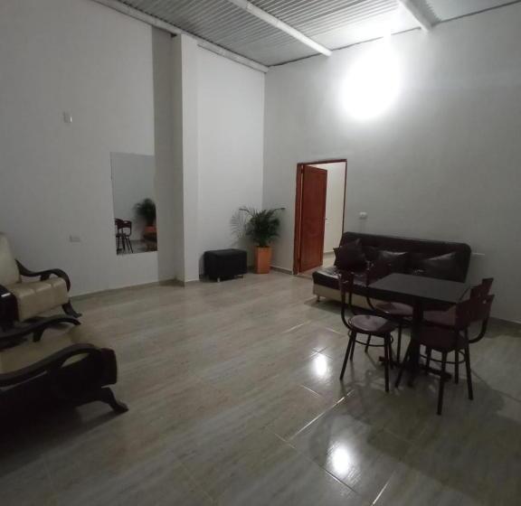 פנסיון Yamboró