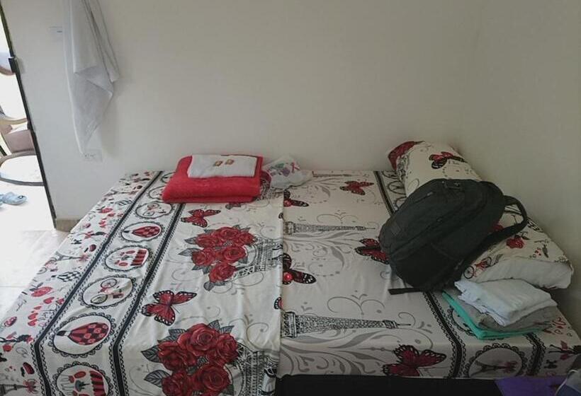 פנסיון Yamboró