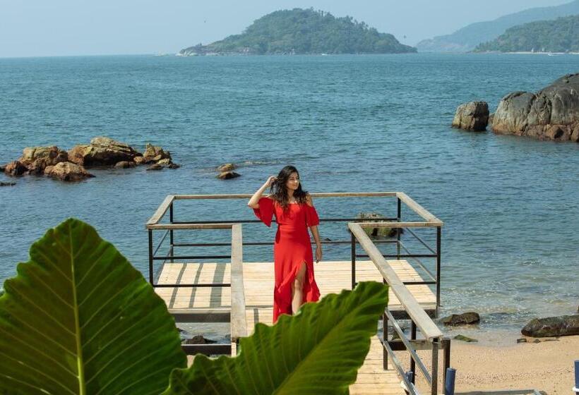 Resort The Ark Comforts