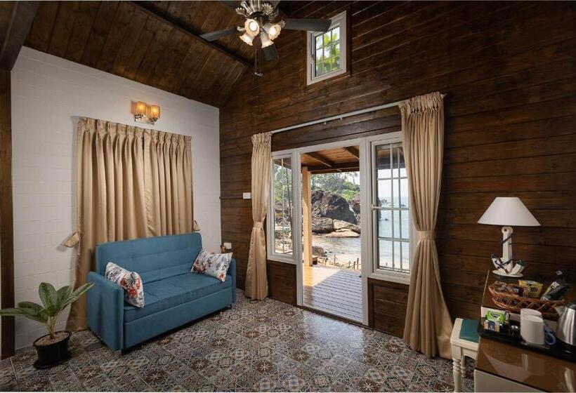 Resort The Ark Comforts