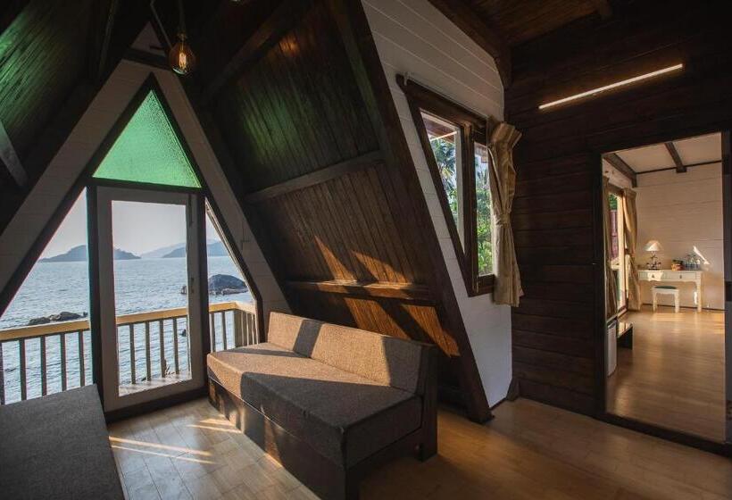 Resort The Ark Comforts