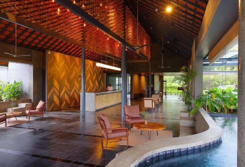 Saptha Resort And Spa