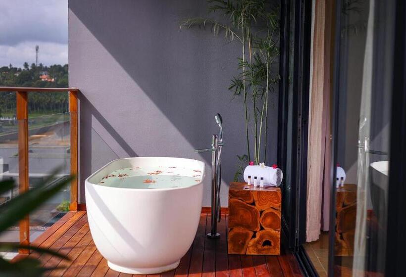 Saptha Resort And Spa