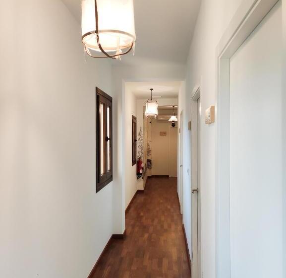 هاستل A Dársena Do Francés