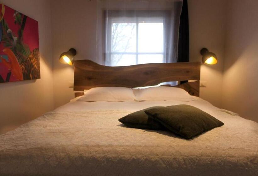 تختخواب و صبحانه Elma Guesthouse