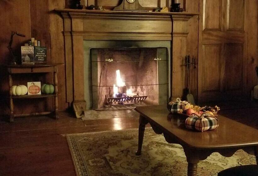 住宿加早餐 Franklyn Farm Inn