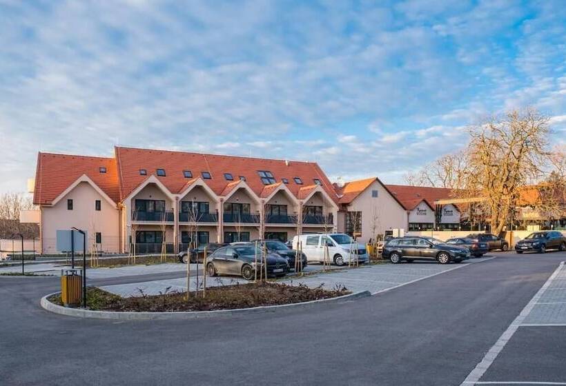 צימר Kistucsok Food & Room