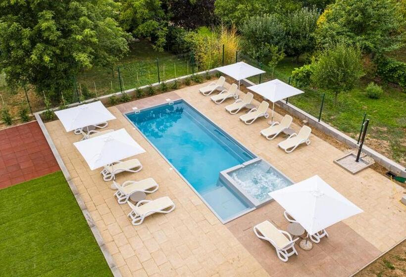 צימר Kistucsok Food & Room