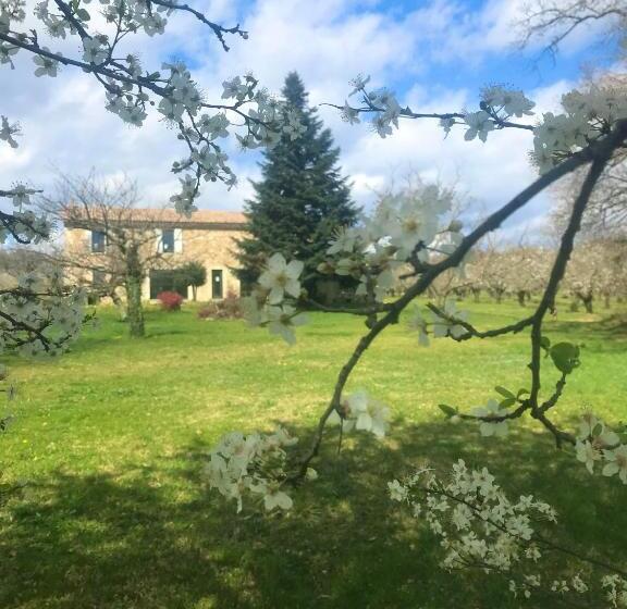 צימר La Bergerie Des Amandiers Chambres Et Table D Hôtes