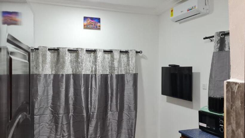 تختخواب و صبحانه Nesta Barron  Home Away From Home