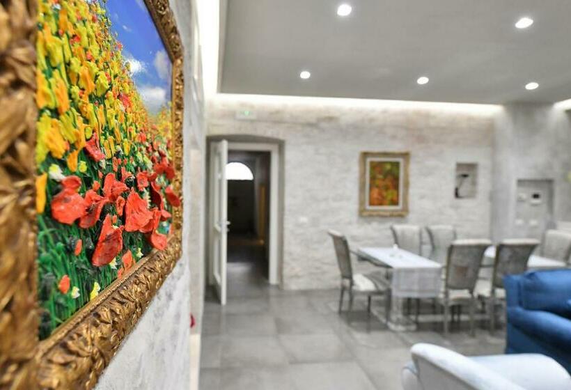 تختخواب و صبحانه Palazzo Degli Stemmi