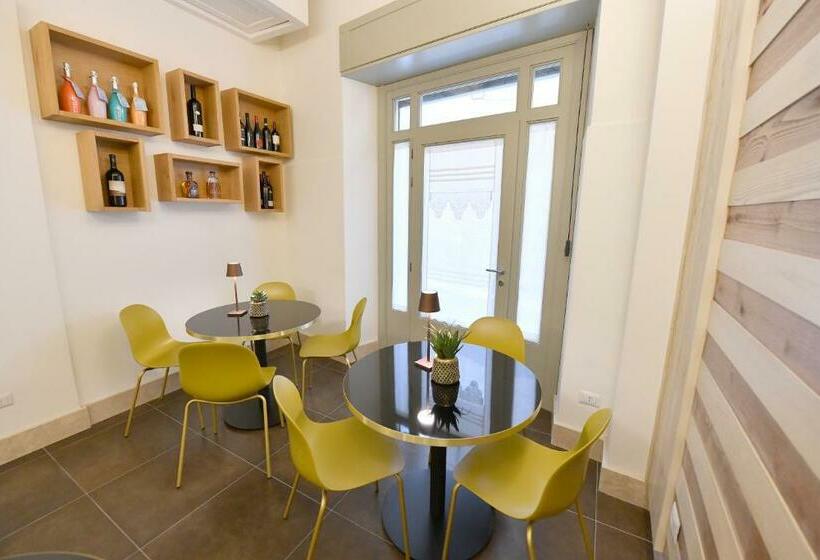 تختخواب و صبحانه Palazzo Degli Stemmi