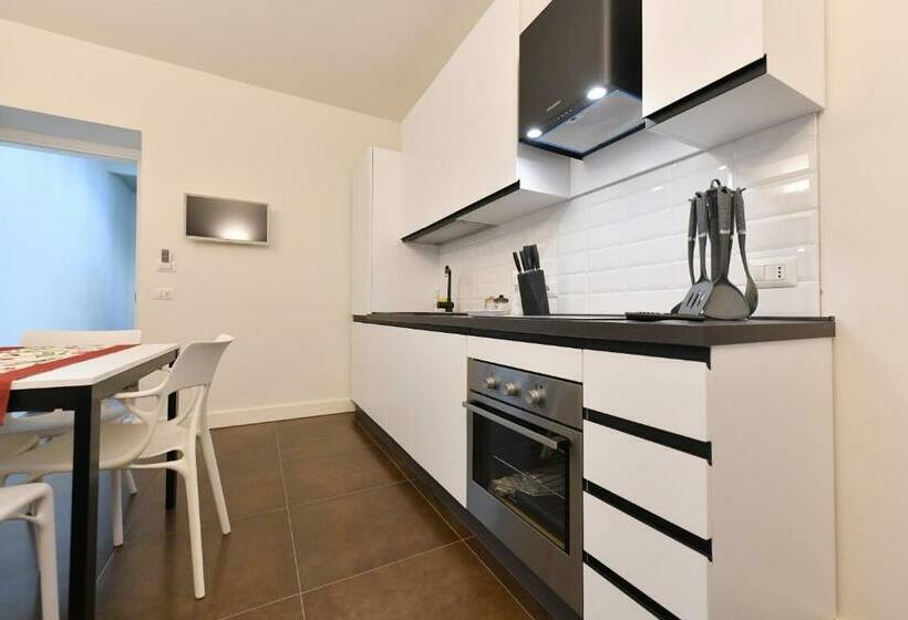 تختخواب و صبحانه Palazzo Degli Stemmi