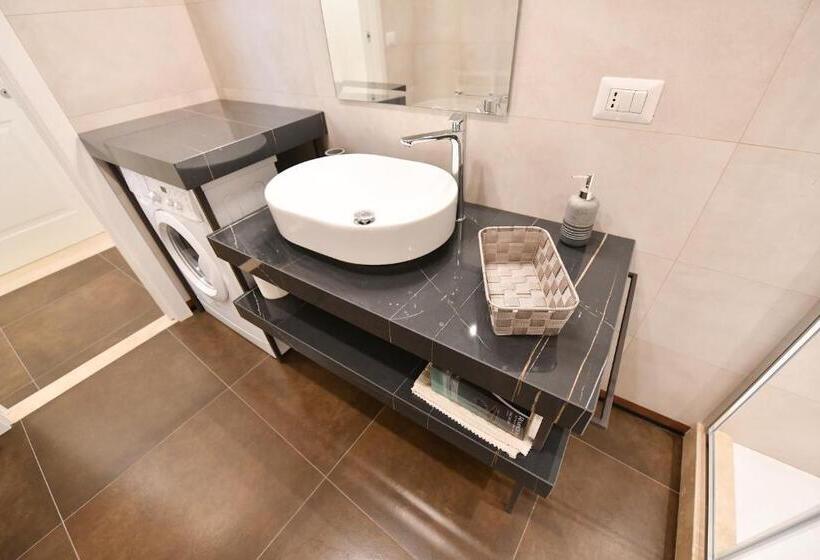 تختخواب و صبحانه Palazzo Degli Stemmi