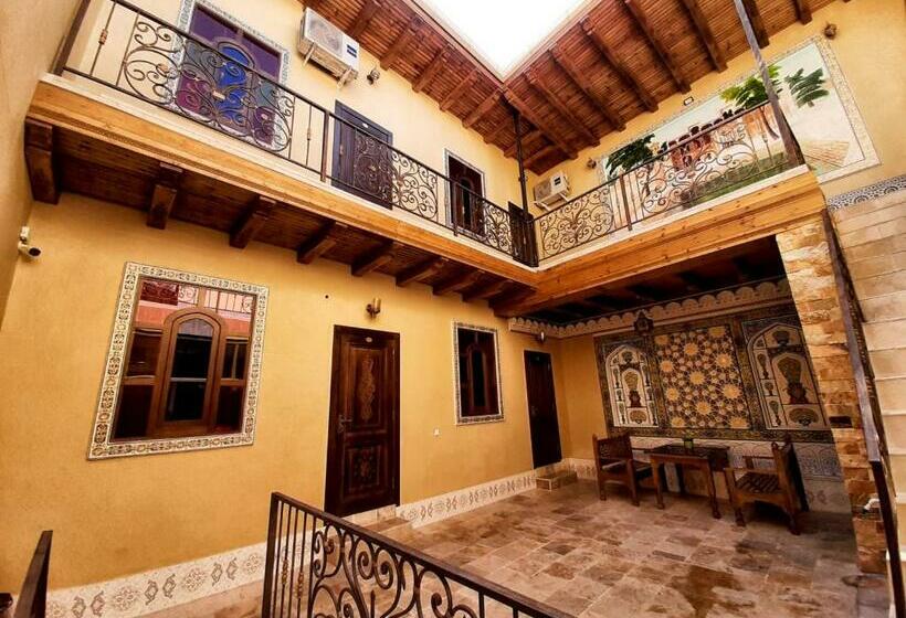 Bed and Breakfast Robiya Heritage