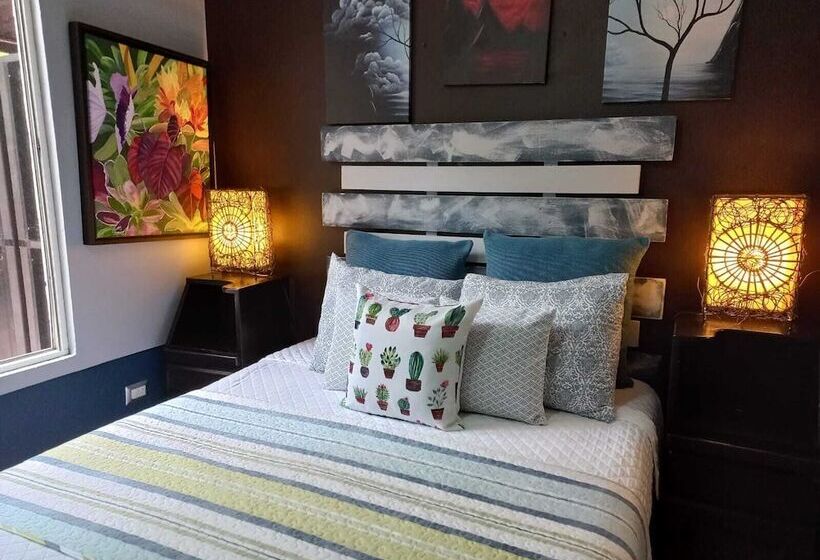 ベッドアンドブレックファースト Sunrise House