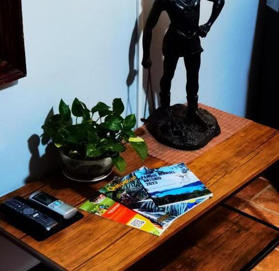 ベッドアンドブレックファースト Sunrise House