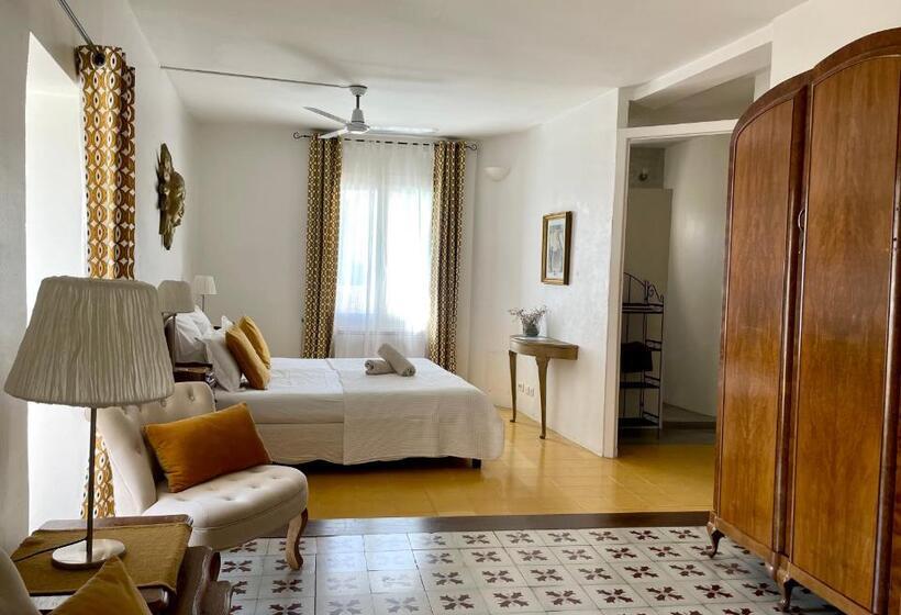 ベッドアンドブレックファースト Villa Velleron